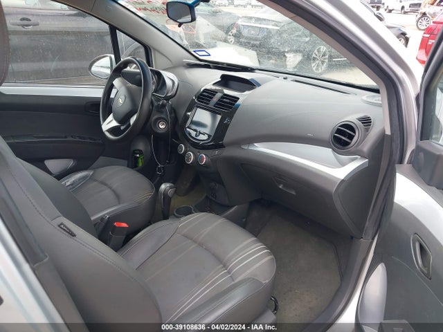 Chevrolet Spark 1lt Auto 2014 KL8CD6S99EC409547 Image 5
