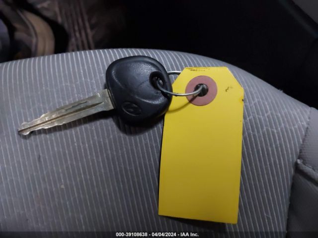 5NPD74LF5HH212704 Hyundai ELANTRA SE