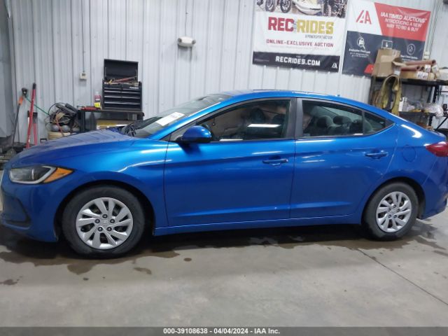 5NPD74LF5HH212704 Hyundai ELANTRA SE