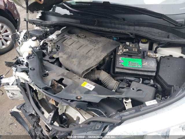 Toyota C-HR XLE 2020 NMTKHMBX6LR106780 Image 10