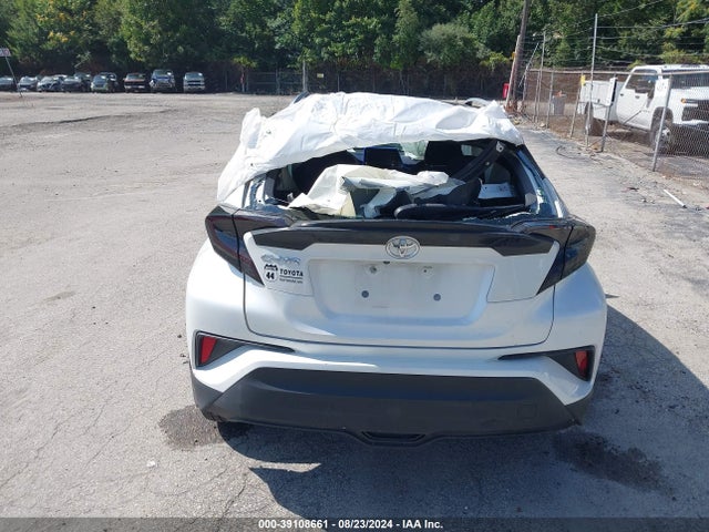 Toyota C-HR XLE 2020 NMTKHMBX6LR106780 Image 16