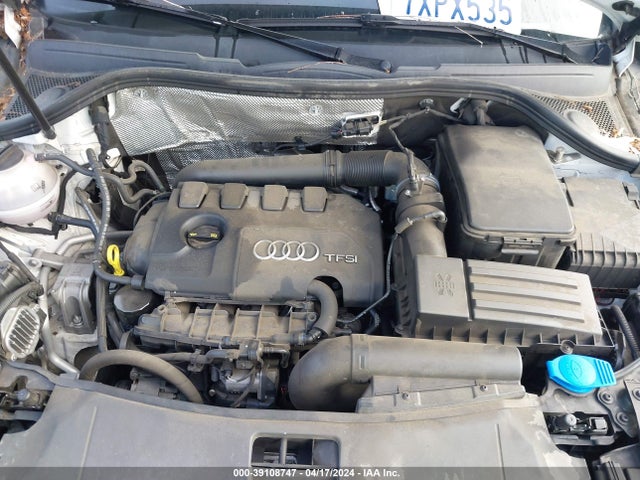 Audi Q3 2.0t Premium 2017 WA1HCCFS5HR016152 Image 10