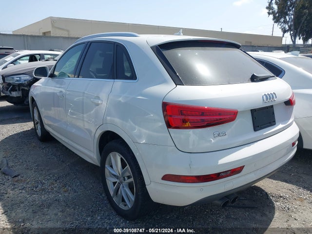 WA1HCCFS5HR016152 Audi Q3 2.0t Premium