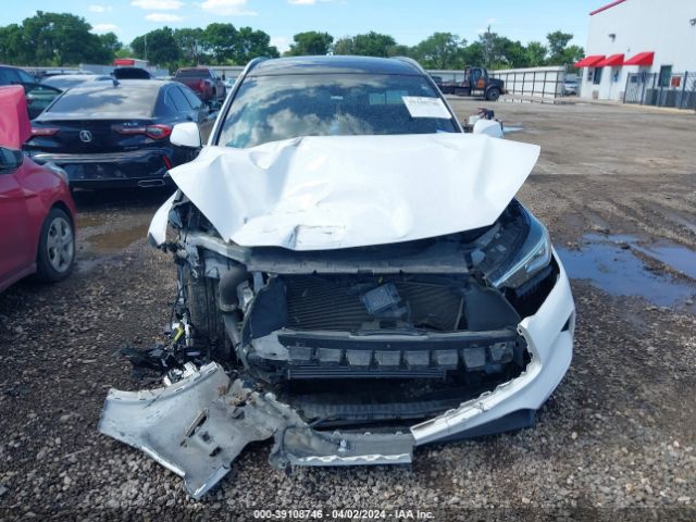 3PCAJ5M31KF104438 Infiniti Qx50 Essential