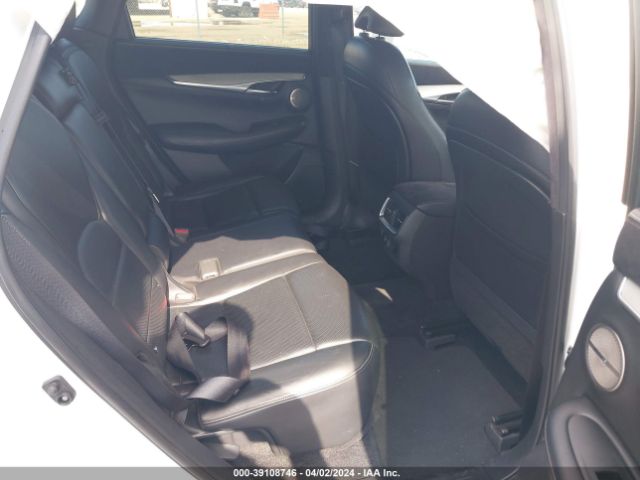 3PCAJ5M31KF104438 Infiniti Qx50 Essential