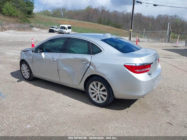 1G4PP5SK8F4174966 Buick Verano