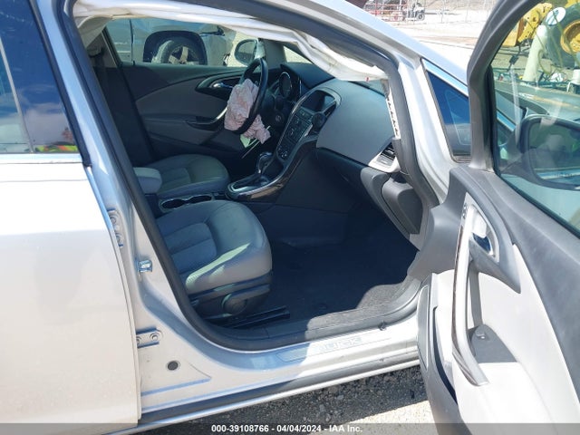 1G4PP5SK8F4174966 Buick Verano