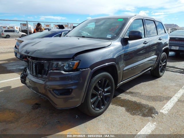 1C4RJEAGXJC197059 Jeep Grand Cherokee Altitude 4x2