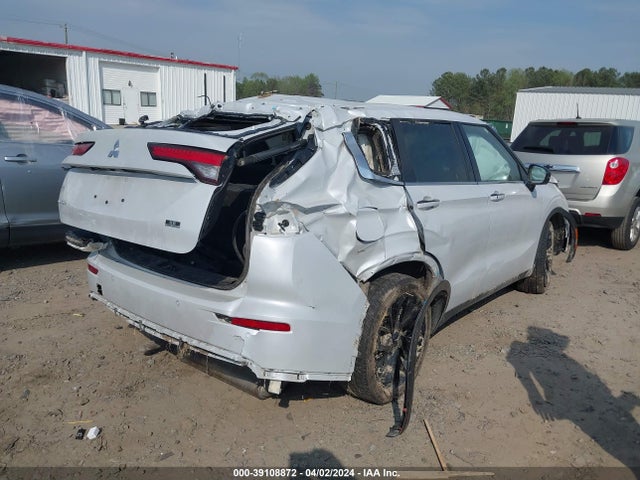 2023 MITSUBISHI OUTLANDER JA4J3UA85PZ041019 Photo 3