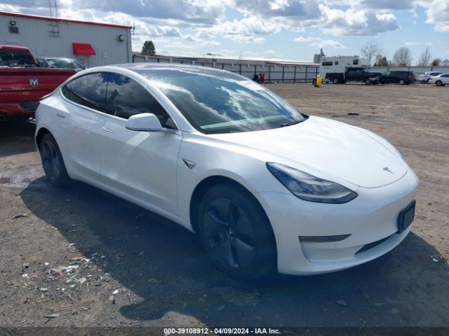 Auction sale of the 2018 Tesla Model 3 Long Range/mid Range, vin: 5YJ3E1EA1JF162177, lot number: 39108912