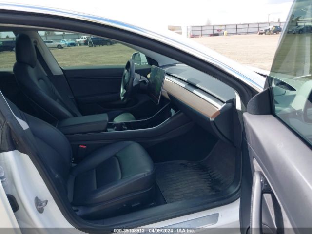 5YJ3E1EA1JF162177 Tesla Model 3 Long Range/mid Range