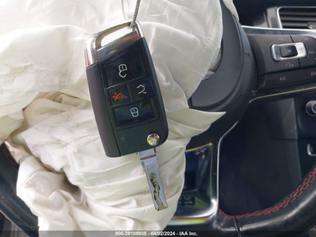 3VW5T7AUXFM025028 Volkswagen Golf Gti 2.0t S 4-door