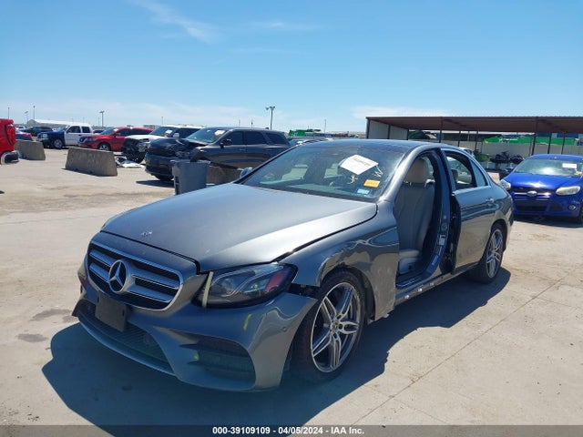 Mercedes-Benz E 300 2018 WDDZF4JB4JA427261 Image 2