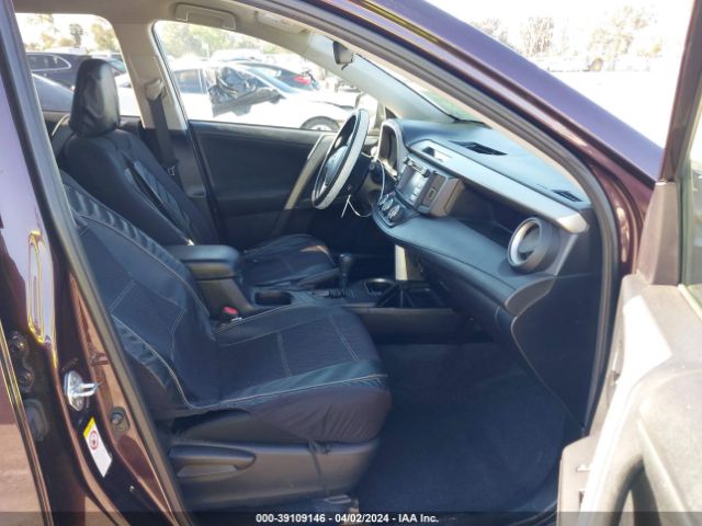 2T3ZFREV3HW320788 Toyota RAV4 LE