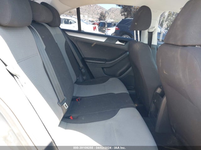 3VW2B7AJ4JM206176 Volkswagen Jetta 1.4t S
