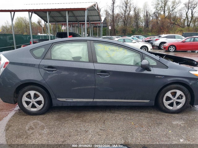 Toyota Prius Four 2015 JTDKN3DU6F1874851 Image 12