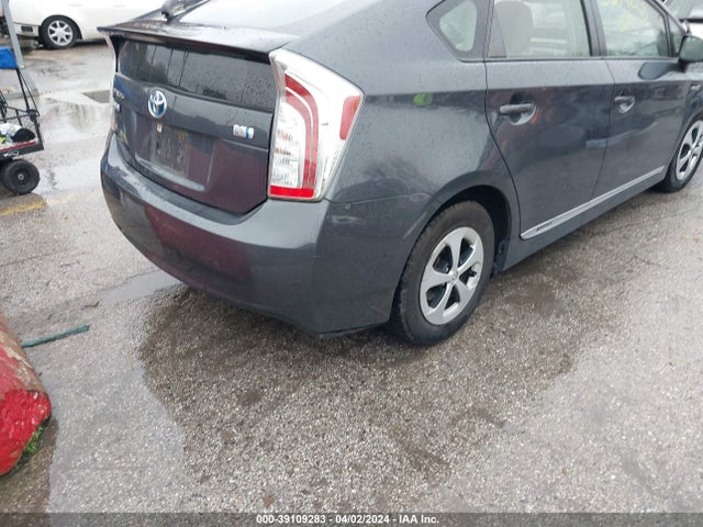 Toyota Prius Four 2015 JTDKN3DU6F1874851 Image 19