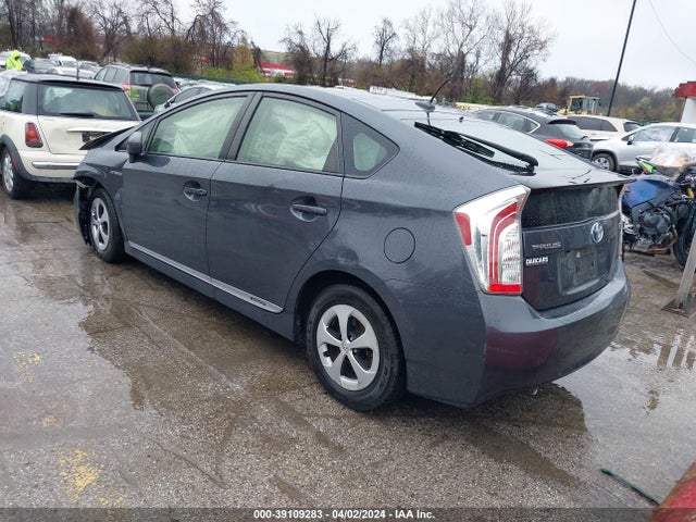 Toyota Prius Four 2015 JTDKN3DU6F1874851 Image 3