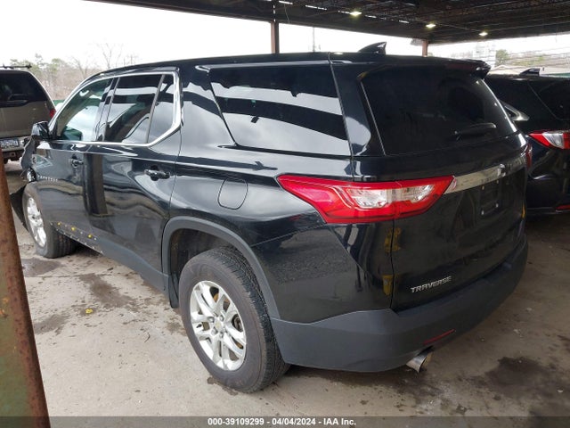Chevrolet Traverse Ls 2019 1GNERFKW6KJ273240 Image 3