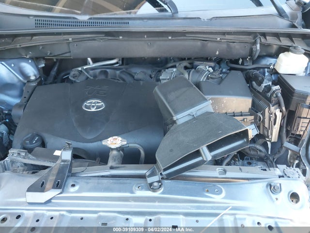 Toyota Highlander Le 2018 5TDZZRFH9JS250365 Image 10