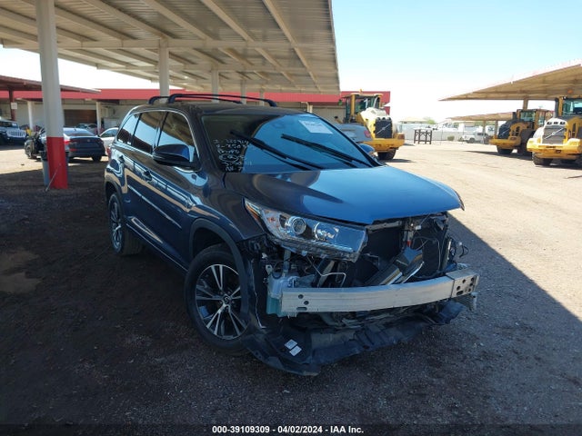 Toyota Highlander Le 2018 5TDZZRFH9JS250365 Image 6
