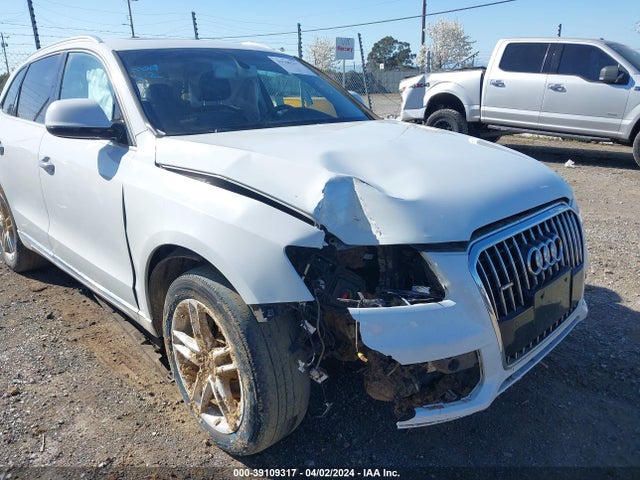 Audi Q5 2.0t Premium 2017 WA1L2AFP4HA095325 Image 6