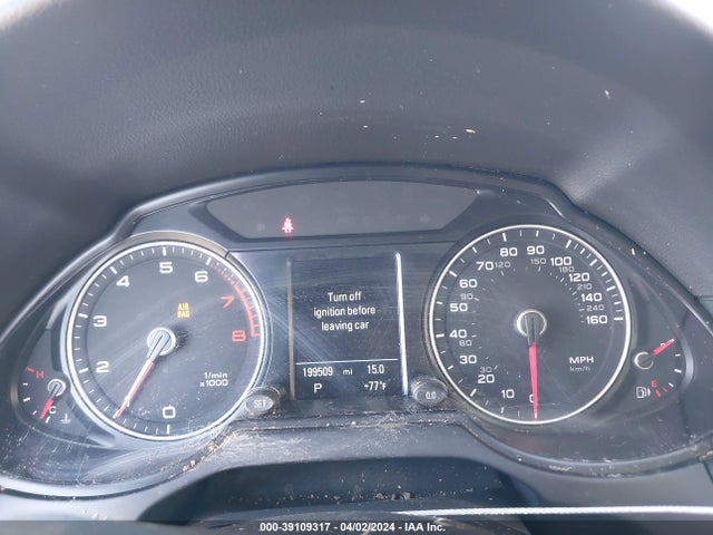 Audi Q5 2.0t Premium 2017 WA1L2AFP4HA095325 Image 7