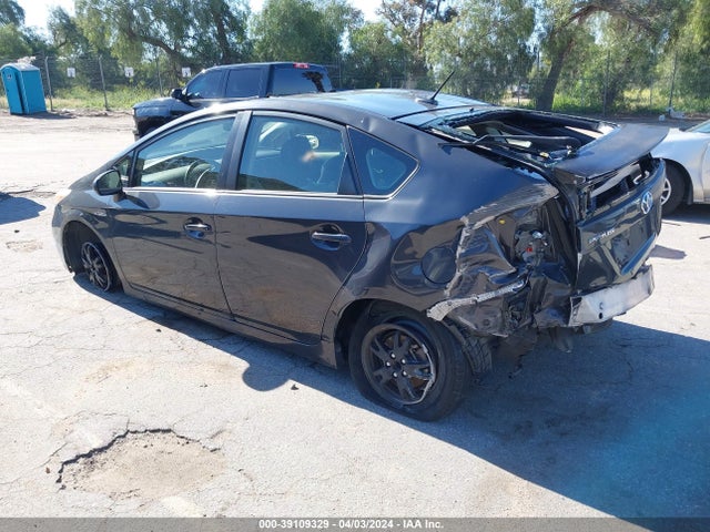 Toyota Prius Four 2015 JTDKN3DU5F0409225 Image 3
