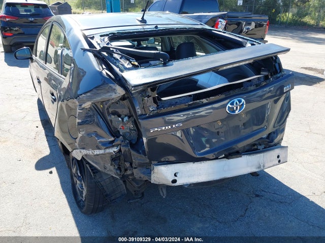Toyota Prius Four 2015 JTDKN3DU5F0409225 Image 6