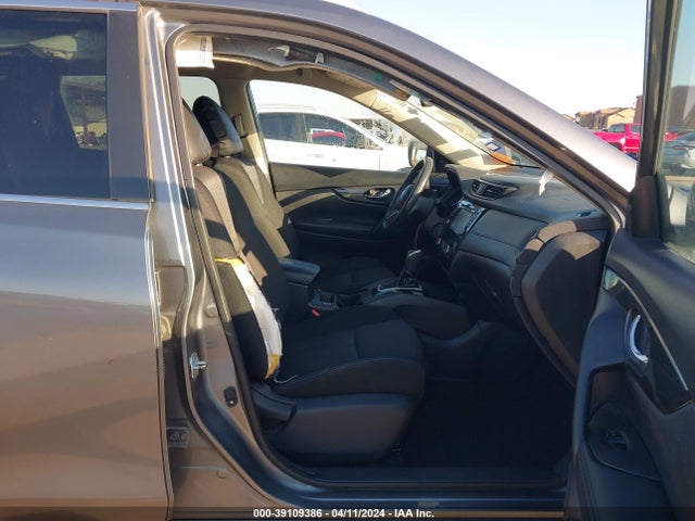 Nissan ROGUE SV 2017 KNMAT2MT9HP550912 Image 5
