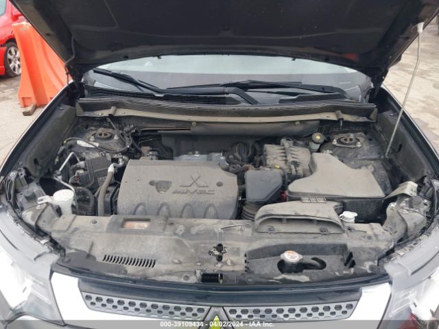 JA4AD2A38KZ010779 Mitsubishi Outlander Es