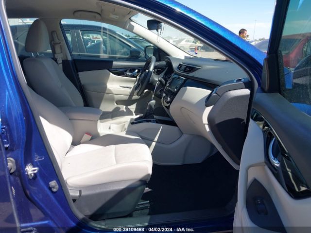JN1BJ1CP9KW218770 Nissan Rogue Sport Sv