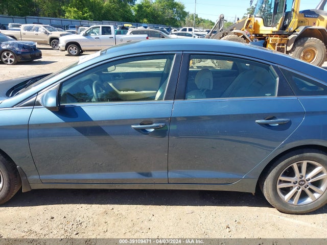Hyundai SONATA SE 2016 5NPE24AF6GH399214 Image 14