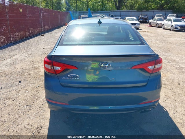 Hyundai SONATA SE 2016 5NPE24AF6GH399214 Image 16