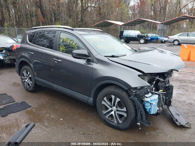 Toyota RAV4 LE 2016 JTMZFREVXGJ099221 main image