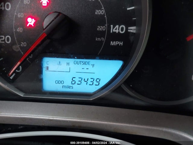 Toyota RAV4 LE 2016 JTMZFREVXGJ099221 Image 15