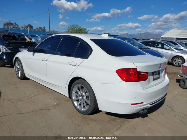 BMW 328I 2015 WBA3C1C56FK120378 Image 3