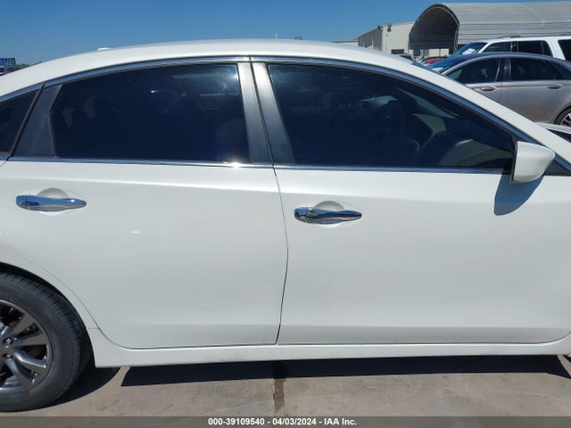 Nissan Altima 2.5 S 2015 1N4AL3AP7FN395420 Image 13