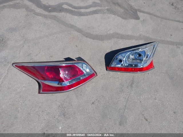 Nissan Altima 2.5 S 2015 1N4AL3AP7FN395420 Image 17