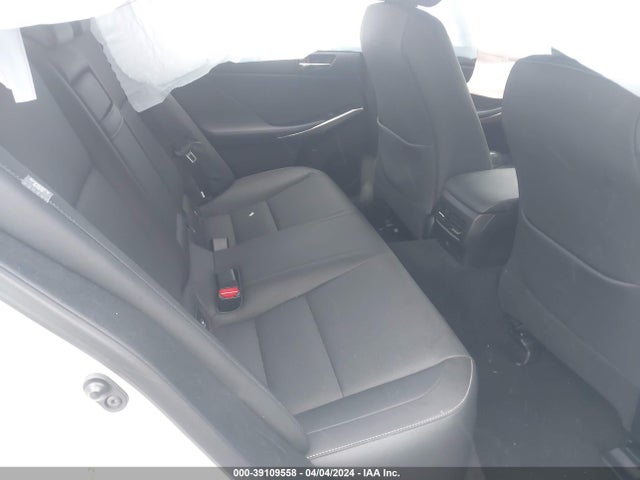 Lexus IS 300 2016 JTHCM1D29G5012940 Image 8
