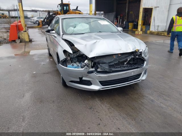 3FA6P0HD8GR405357 Ford FUSION SE