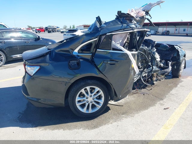 Chevrolet MALIBU LT 2018 1G1ZD5ST9JF124887 Image 4
