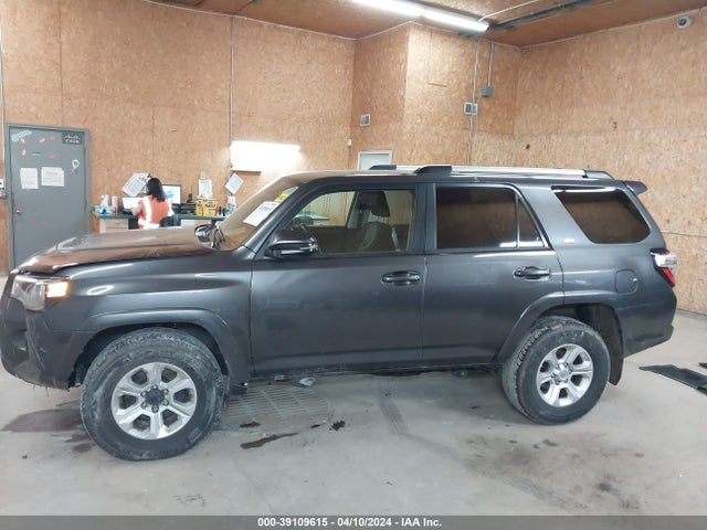 Toyota 4runner Sr5 Premium 2019 JTEBU5JRXK5716669 Image 14