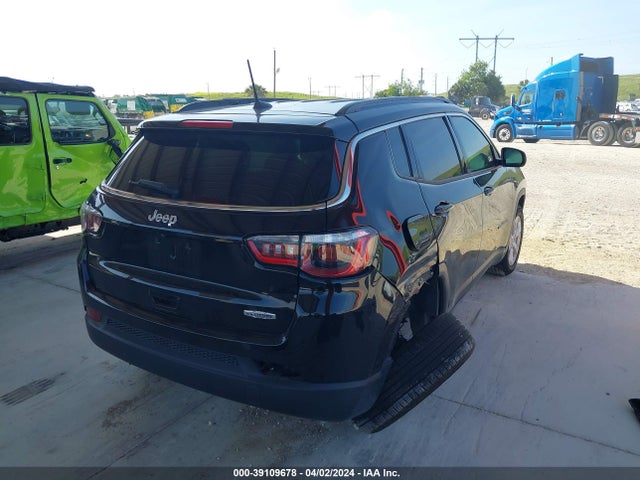 3C4NJCBB8KT685440 Jeep Compass Latitude Fwd