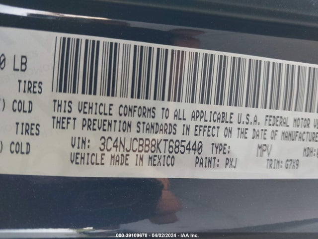 3C4NJCBB8KT685440 Jeep Compass Latitude Fwd
