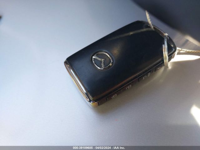 JM1GL1WY9M1613999 Mazda Mazda6 Carbon Edition