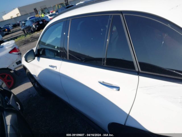 W1N0G8DB5NV398430 Mercedes-Benz Glc 300 Suv