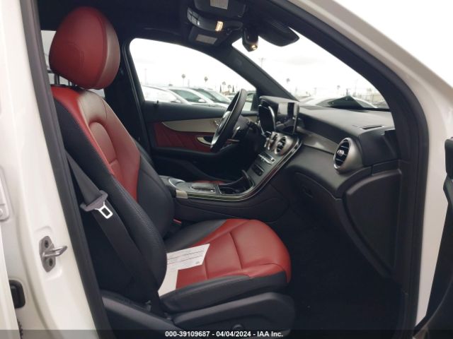 W1N0G8DB5NV398430 Mercedes-Benz Glc 300 Suv