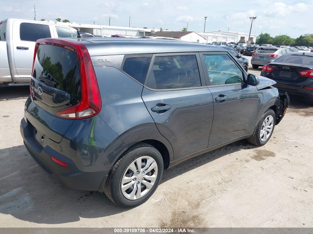 KIA SOUL LX 2020 KNDJ23AU5L7730399 Image 4