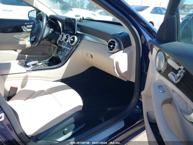 55SWF4KB0FU056351 Mercedes-Benz C 300 4matic/luxury 4matic/sport 4matic